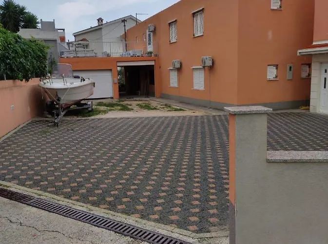 Apartment Zrno Makarska